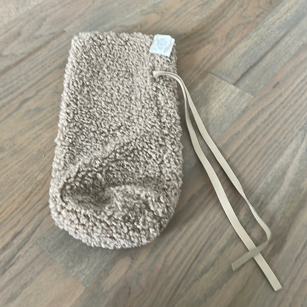 Pottery Barn Teddy Wine Bag-NWT  Sand color